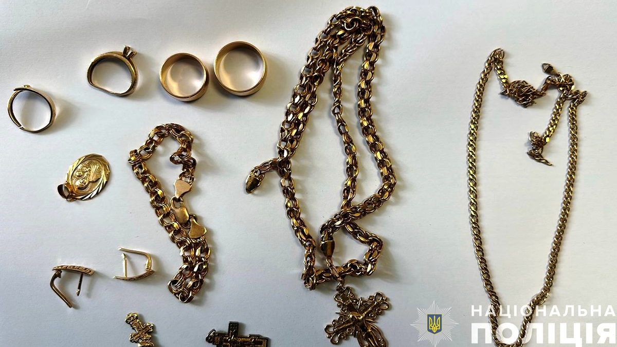 За «зняття порчі» закарпатка віддала понад 1,5 млн гривень та золоті прикраси 3