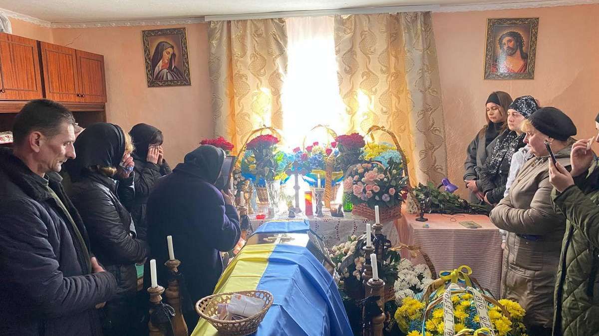 У Ланчині віддали останню шану захиснику Володимиру Голінею 2