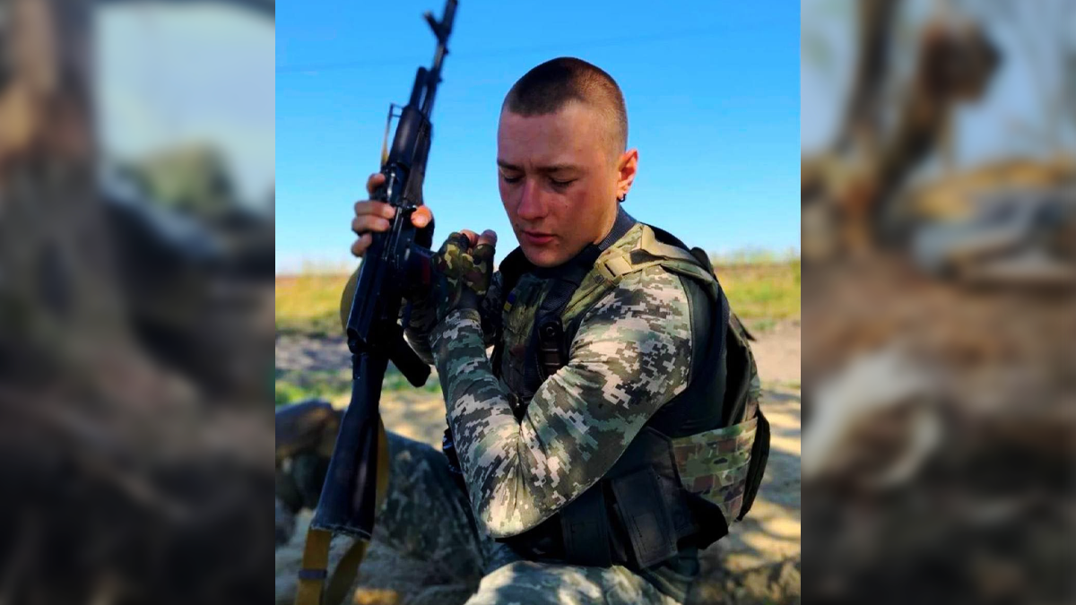 Захисник з Кутської громади Назарій Луканюк "Філософ" отримав почесну нагороду від Головнокомандувача ЗСУ 1