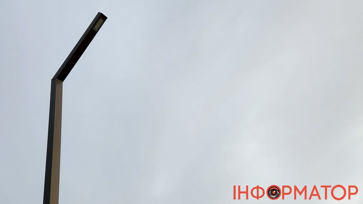 У Коломиї витратять ще третину мільйона гривень на освітлення Шевченківського парку 3