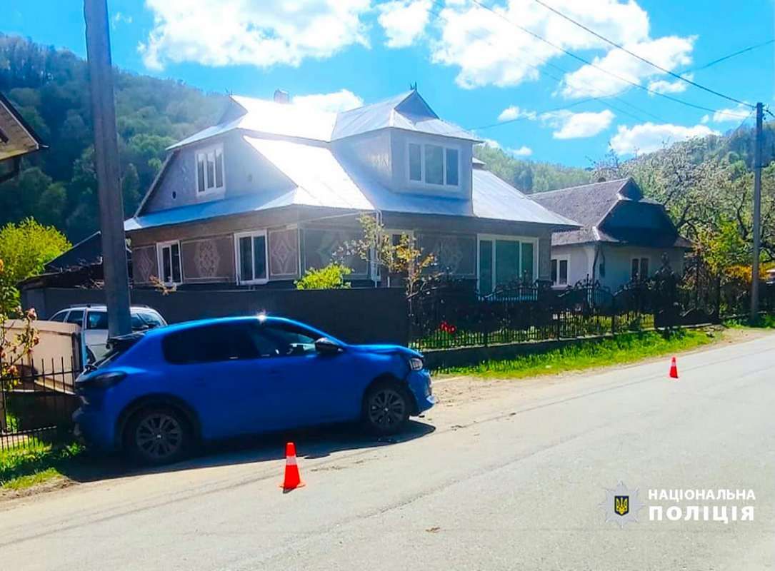 Невдалий обгін: у Шешорах в ДТП постраждала 14-річна дівчина 1