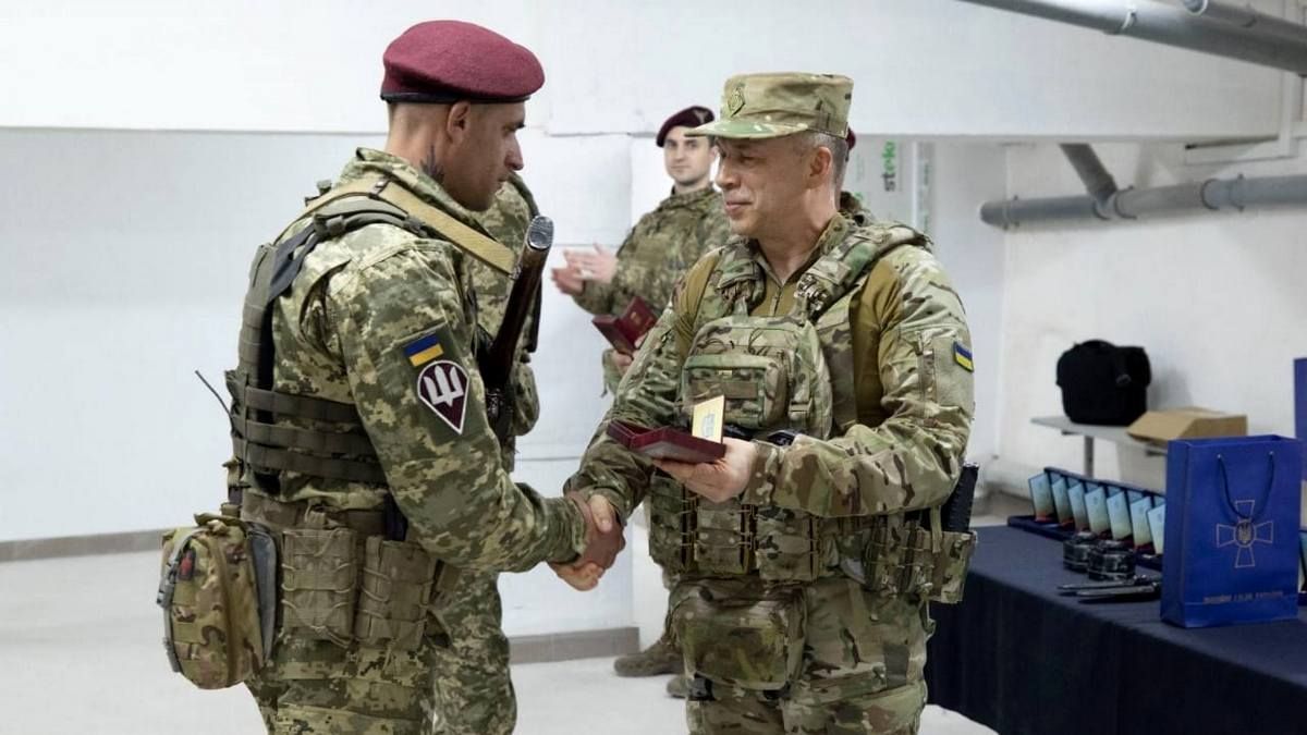 Боєць з Коломийщини Степан Лінецький отримав "Золотий тризуб" від Головнокомандувача ЗСУ