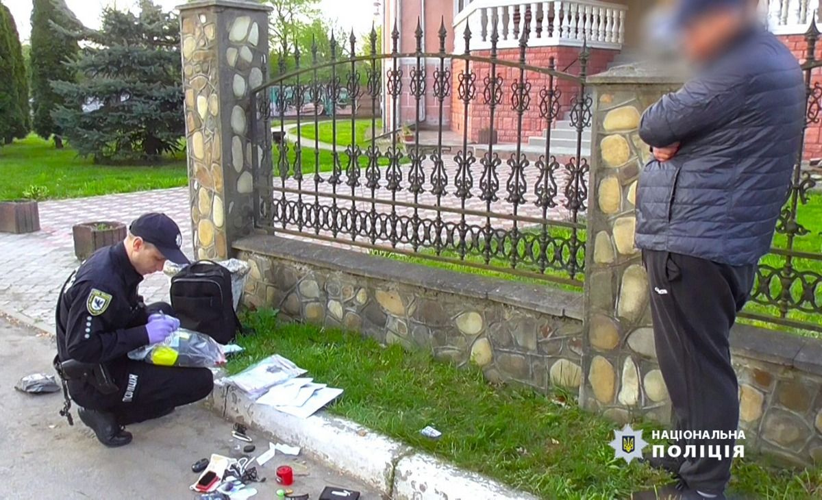 На Коломийщині два злодія пограбували будинок 1