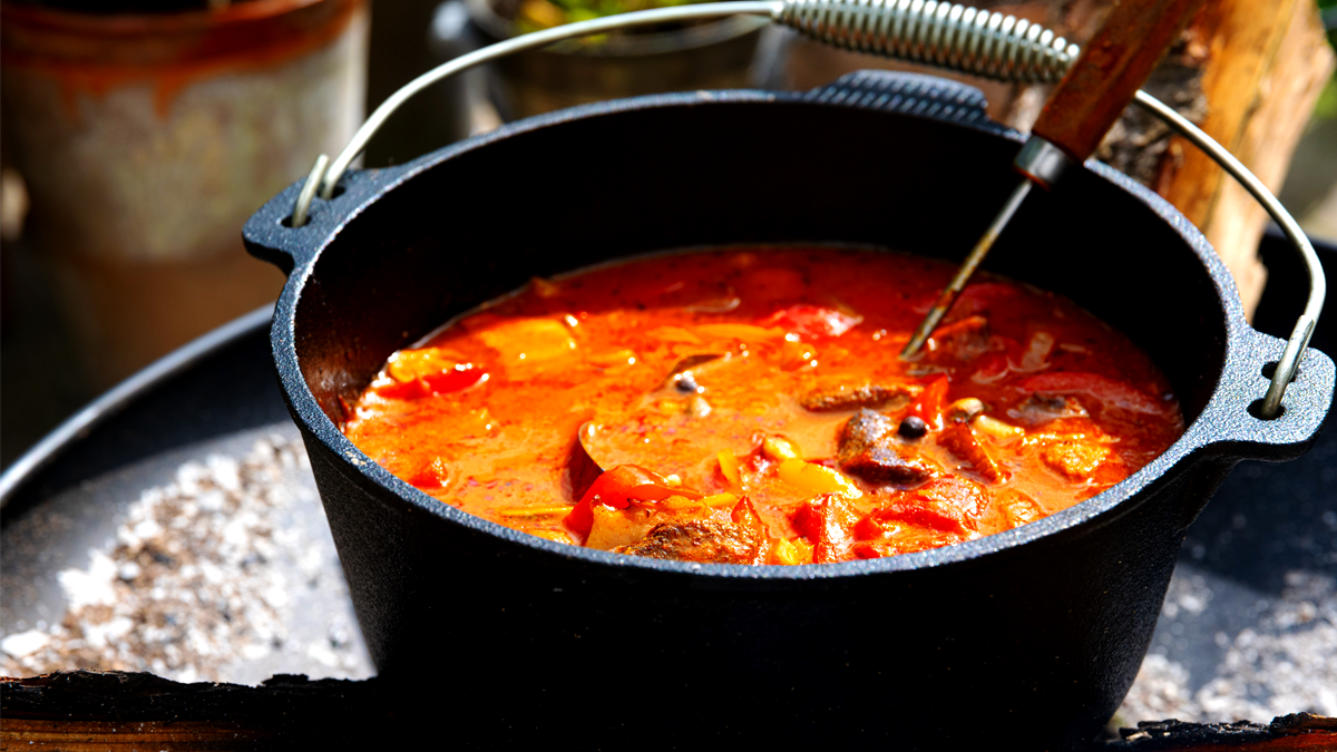 Рецепт запашного бограча, який зможе приготувати кожна господиня