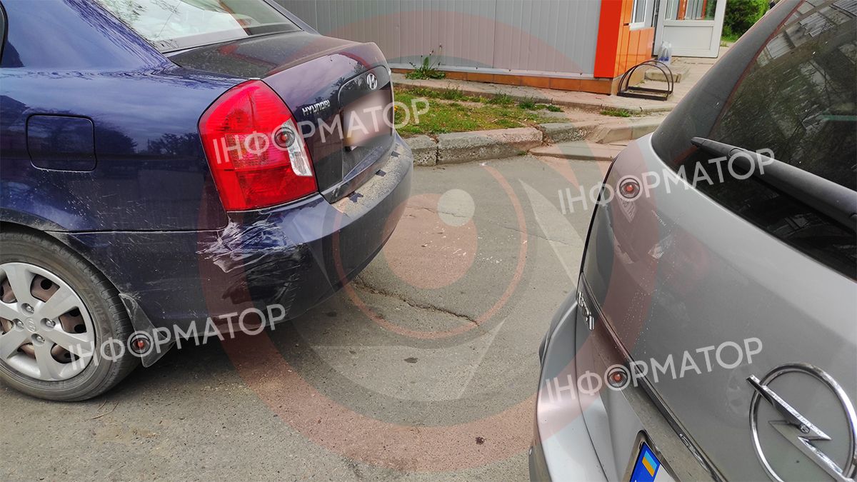 На парковці у Коломиї трапилась ДТП 5