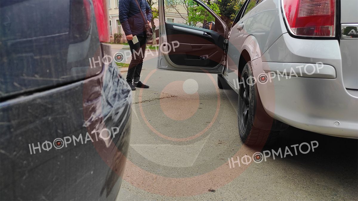 На парковці у Коломиї трапилась ДТП