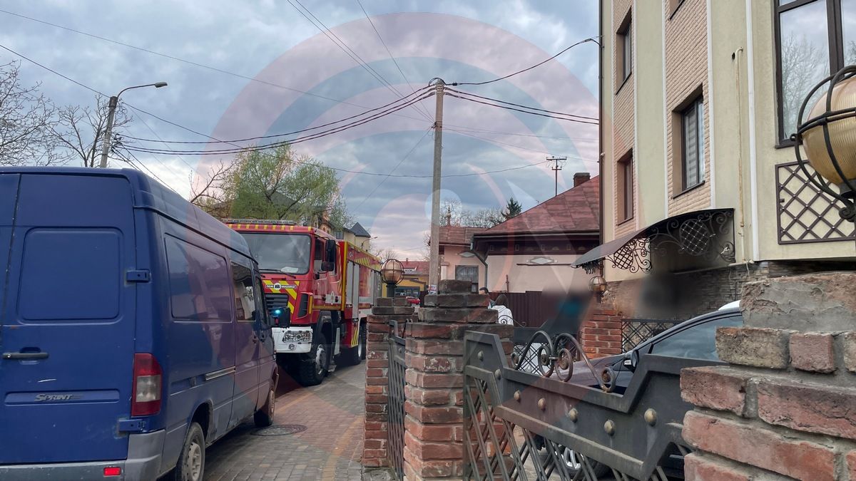 На бульварі Лесі Українки виникло задимлення в підвалі будинку 2