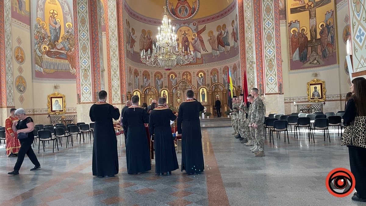 До рідної Коломиї навіки повернувся воїн Ігор Ганущак 3