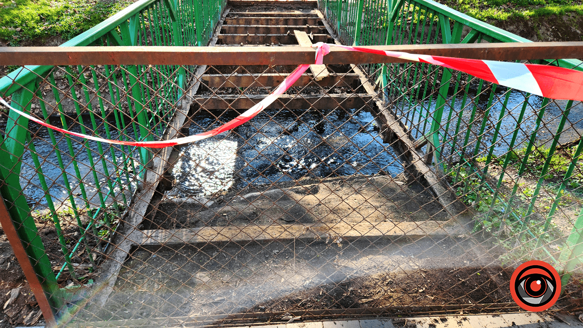 Дочекалися | У парку імені Трильовського розпочали ремонт мостика через Радилівку 3