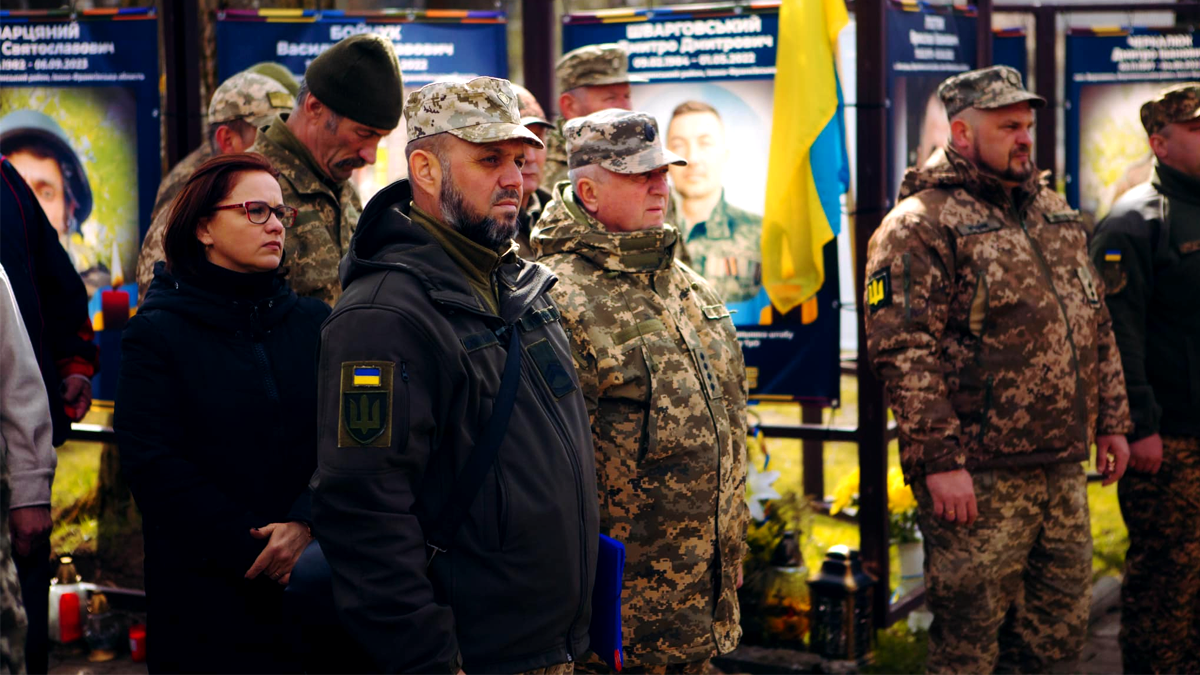 Чотирьох військовослужбовців з Косівщини посмертно нагородили почесними відзнаками 1