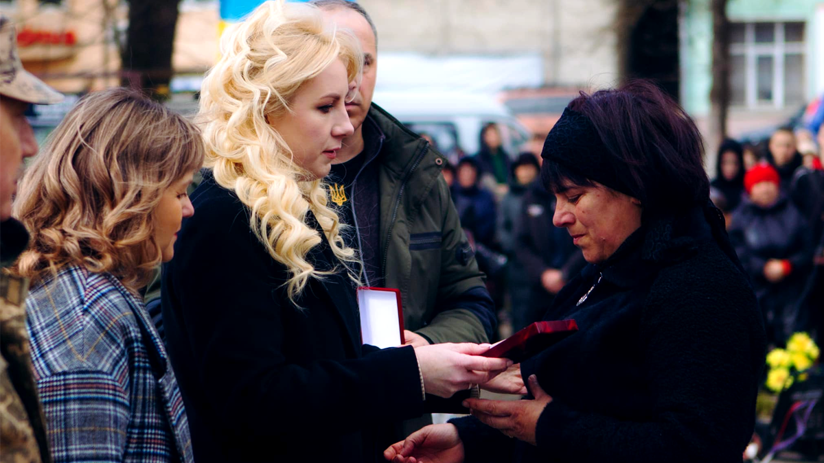 Чотирьох військовослужбовців з Косівщини посмертно нагородили почесними відзнаками 2