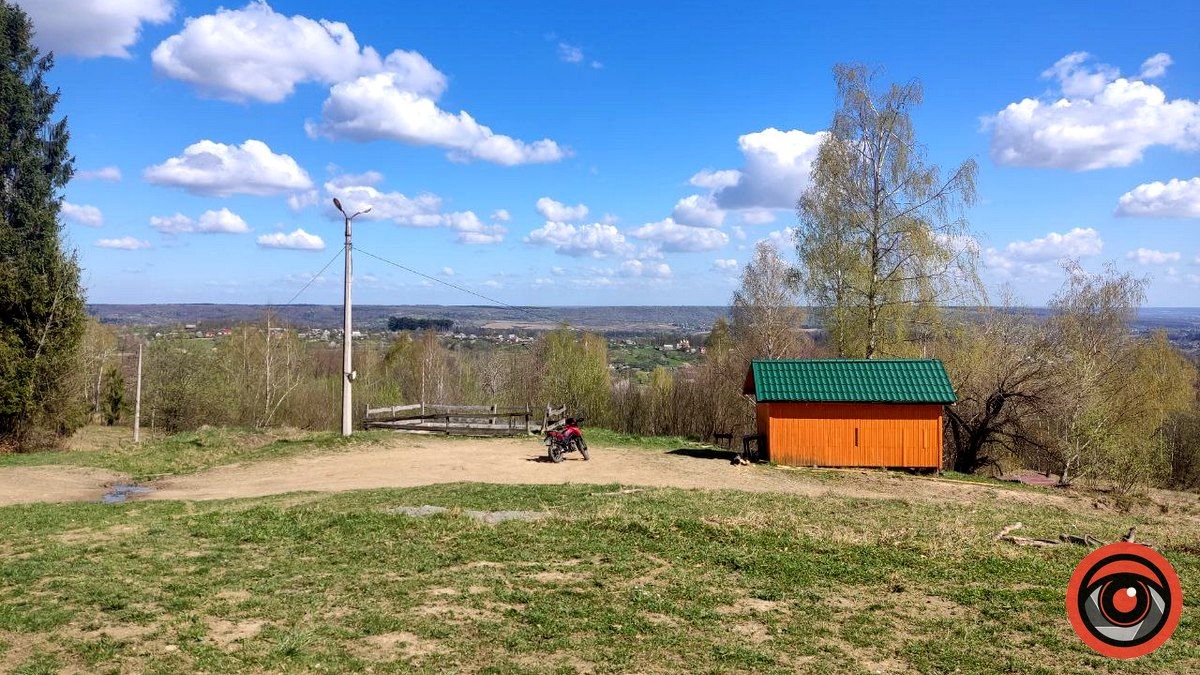 Відпочинок поруч: Марківський водоспад і джерельний басейн на тлі неймовірних пейзажів 3