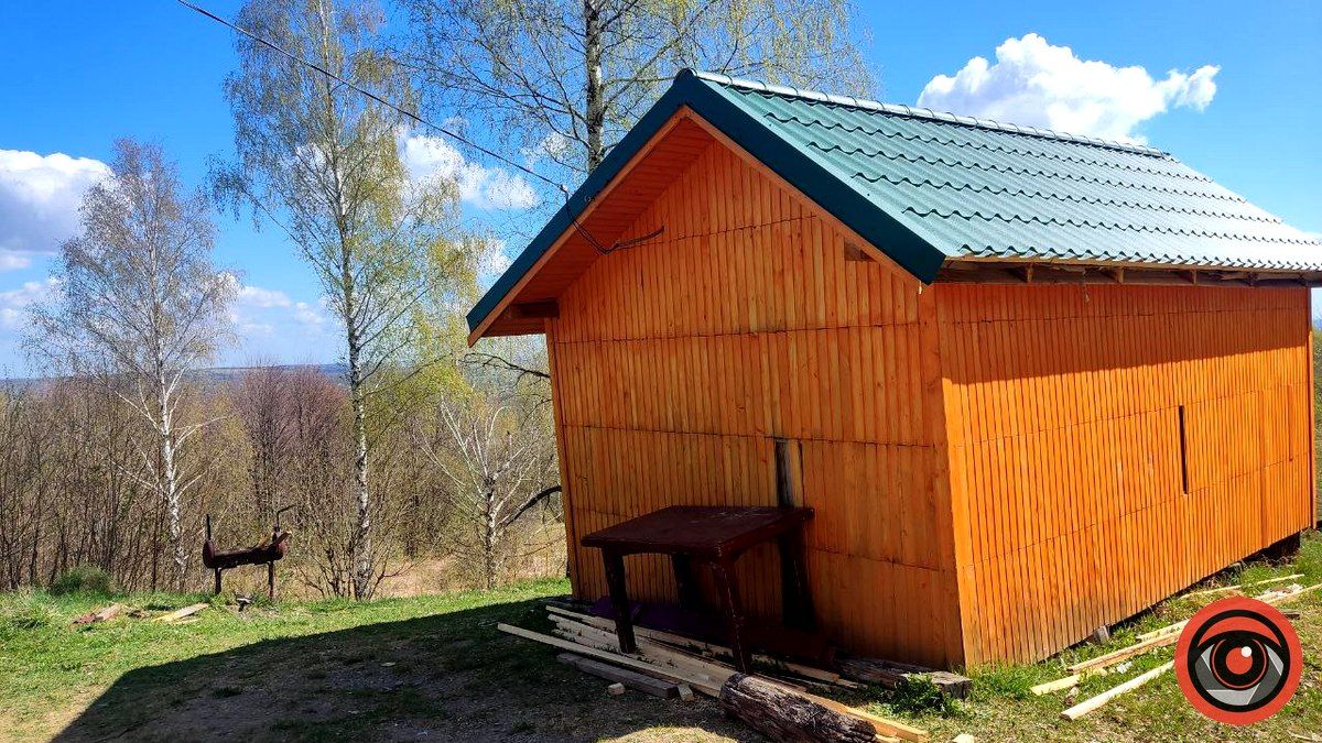 Відпочинок поруч: Марківський водоспад і джерельний басейн на тлі неймовірних пейзажів 7