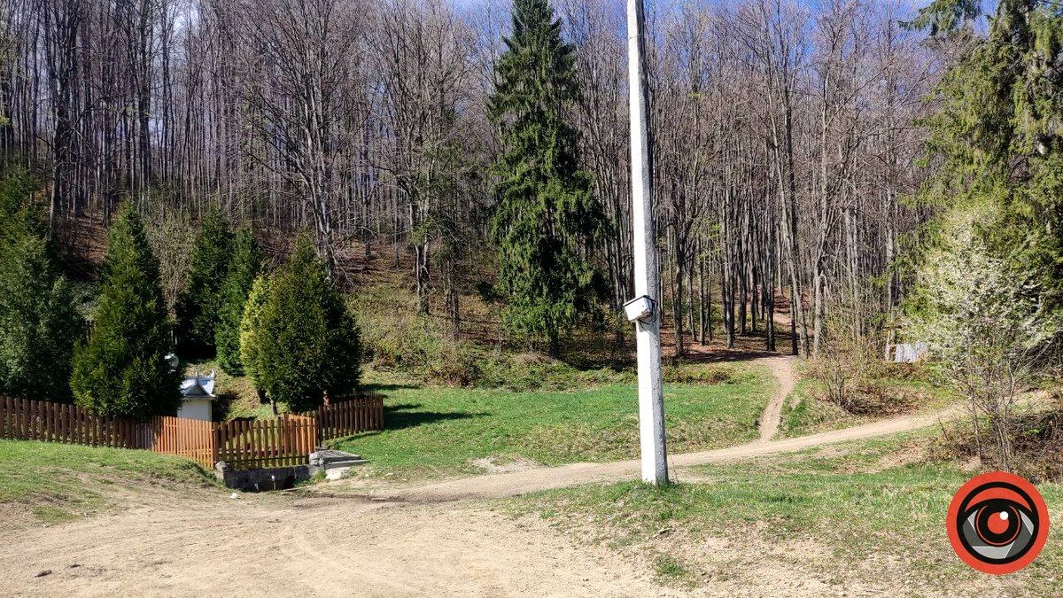 Відпочинок поруч: Марківський водоспад і джерельний басейн на тлі неймовірних пейзажів 6