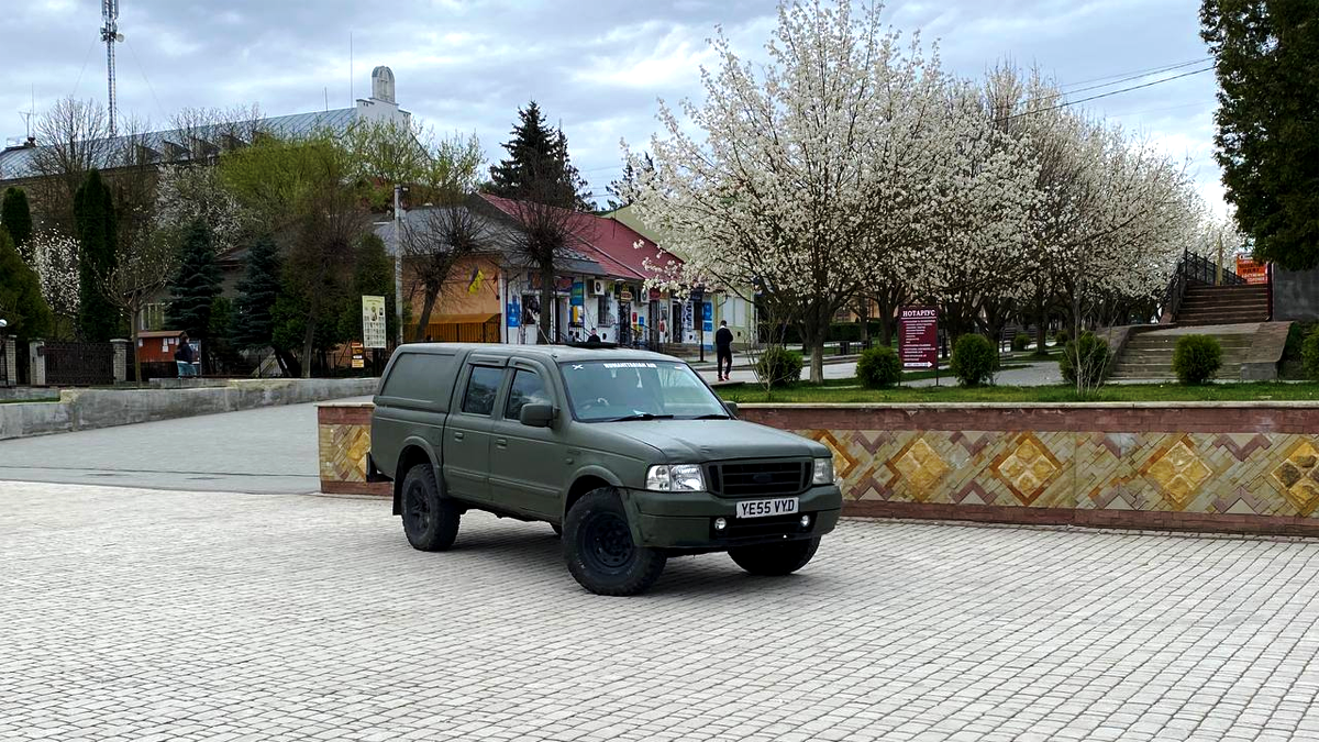 Освітяни з Городенківської громади придбали автомобіль для "Едельвейсів" 1