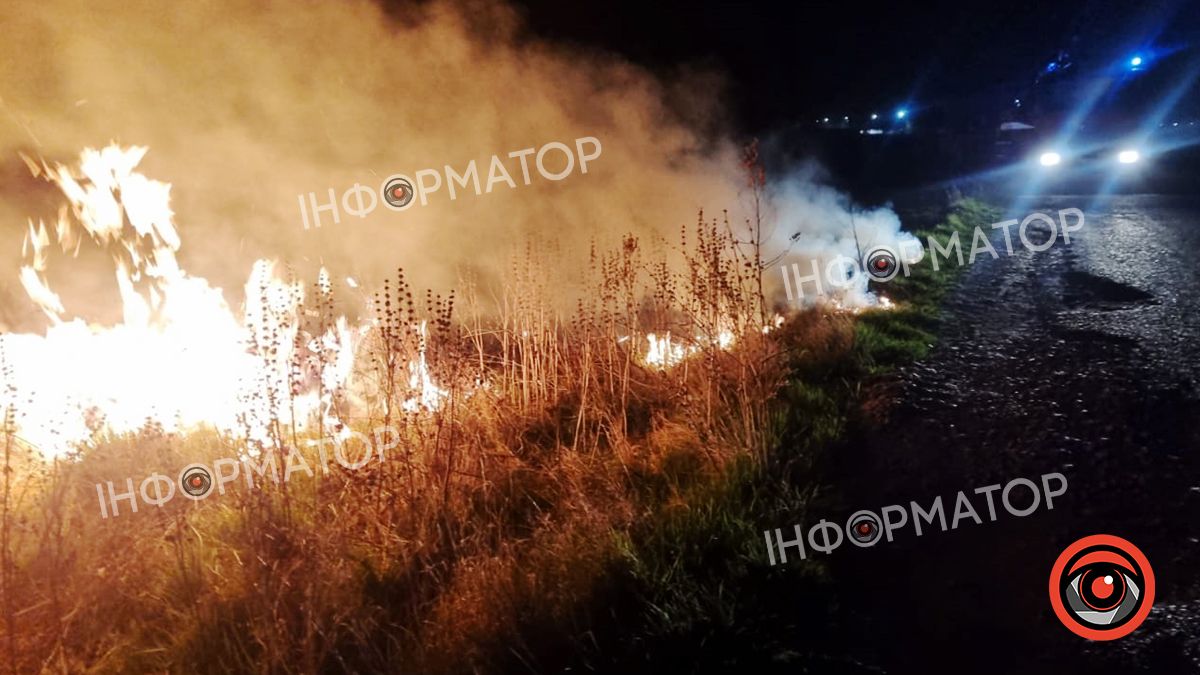 У неділю рятувальники загасили десяток пожеж у Коломийському районі 6