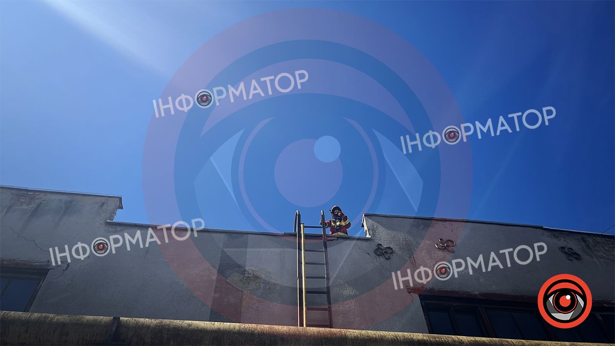 У Коломиї сталася пожежа на одному з деревообробних підприємств 4