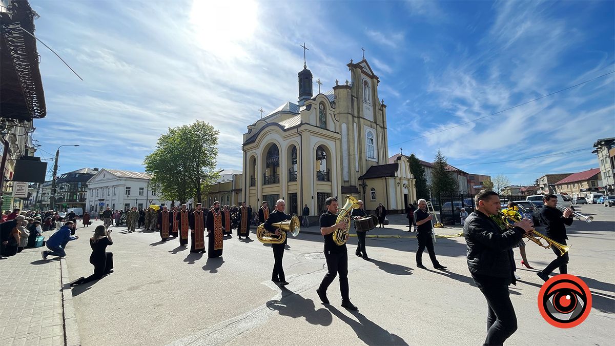 Коломия провела в останню путь захисника Івана Кучірку 5