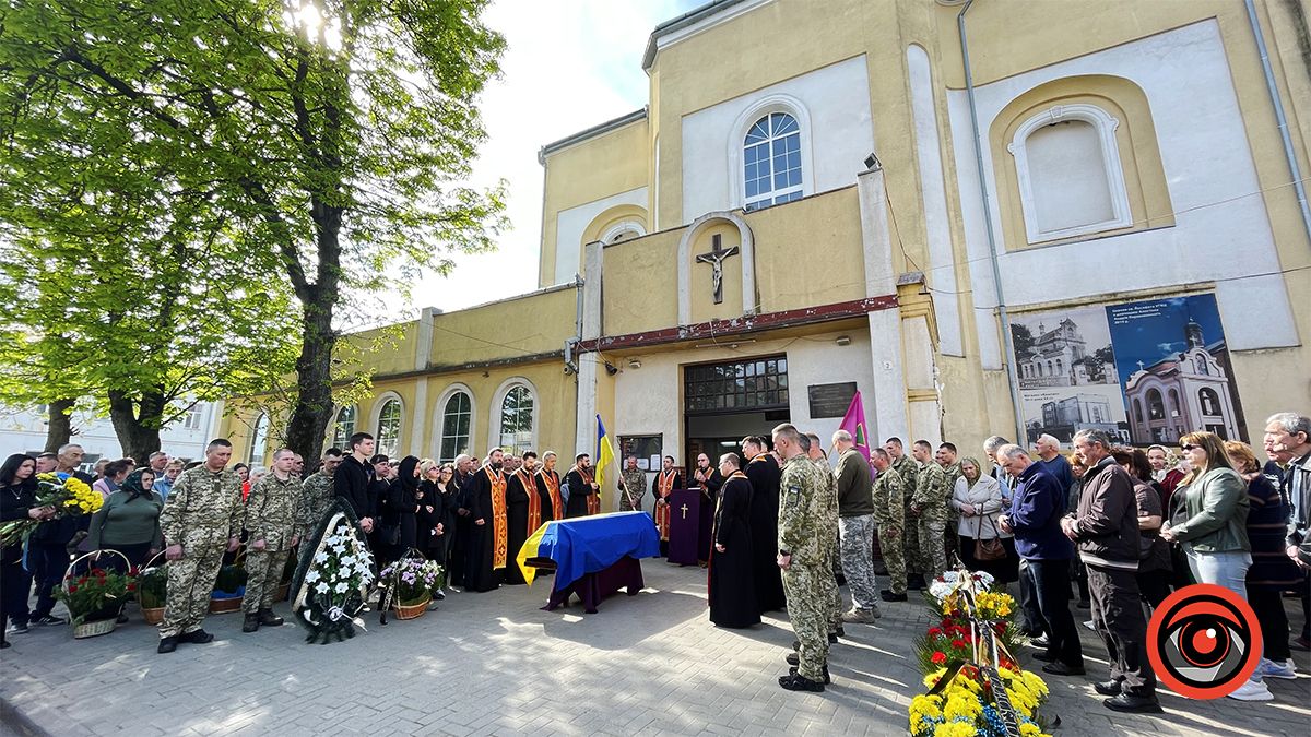 Коломия провела в останню путь захисника Івана Кучірку 3