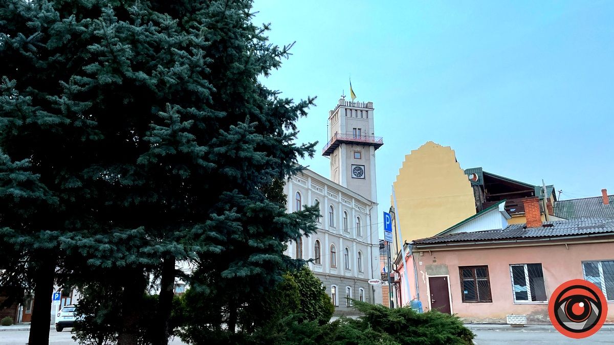 Піар за наші гроші: скільки влада Коломиї витрачає на ЗМІ та промоцію