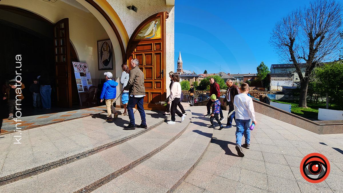Як Коломия зустрічала Вербну неділю 48