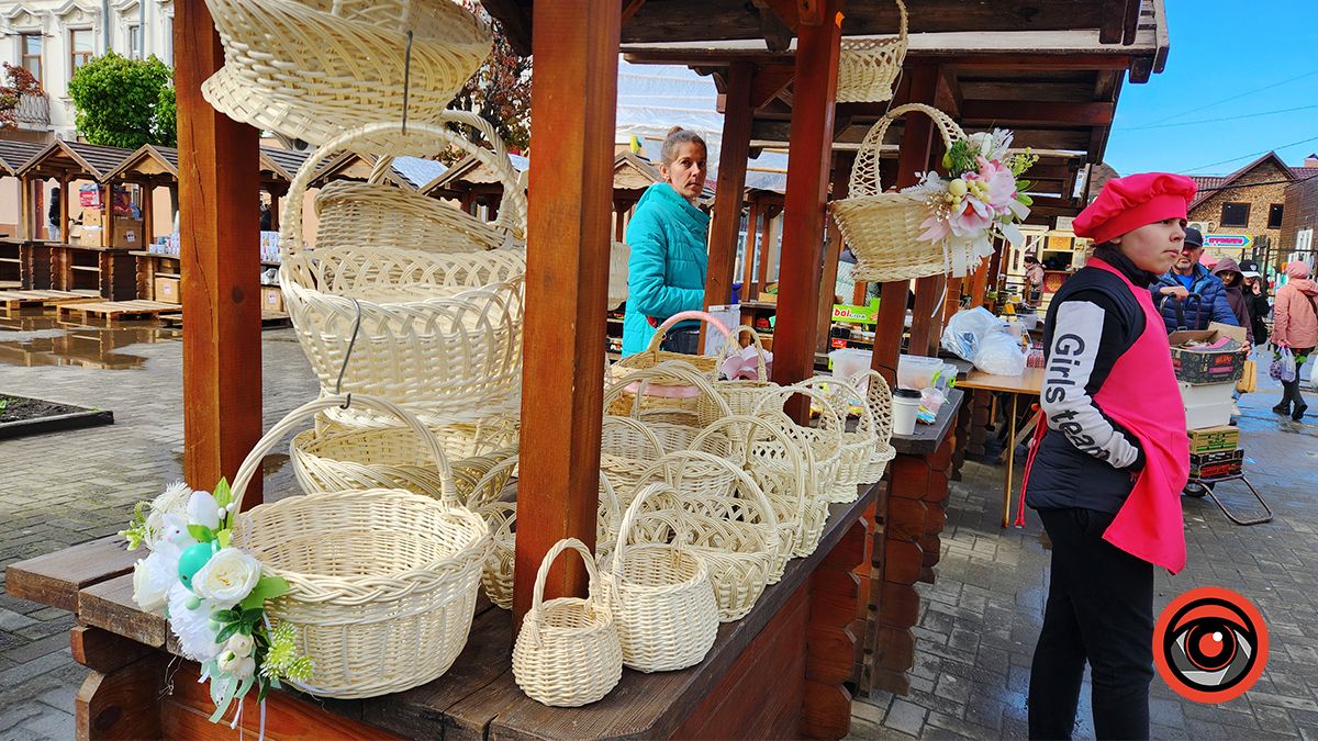 У Коломиї запрацював великодній ярмарок 2