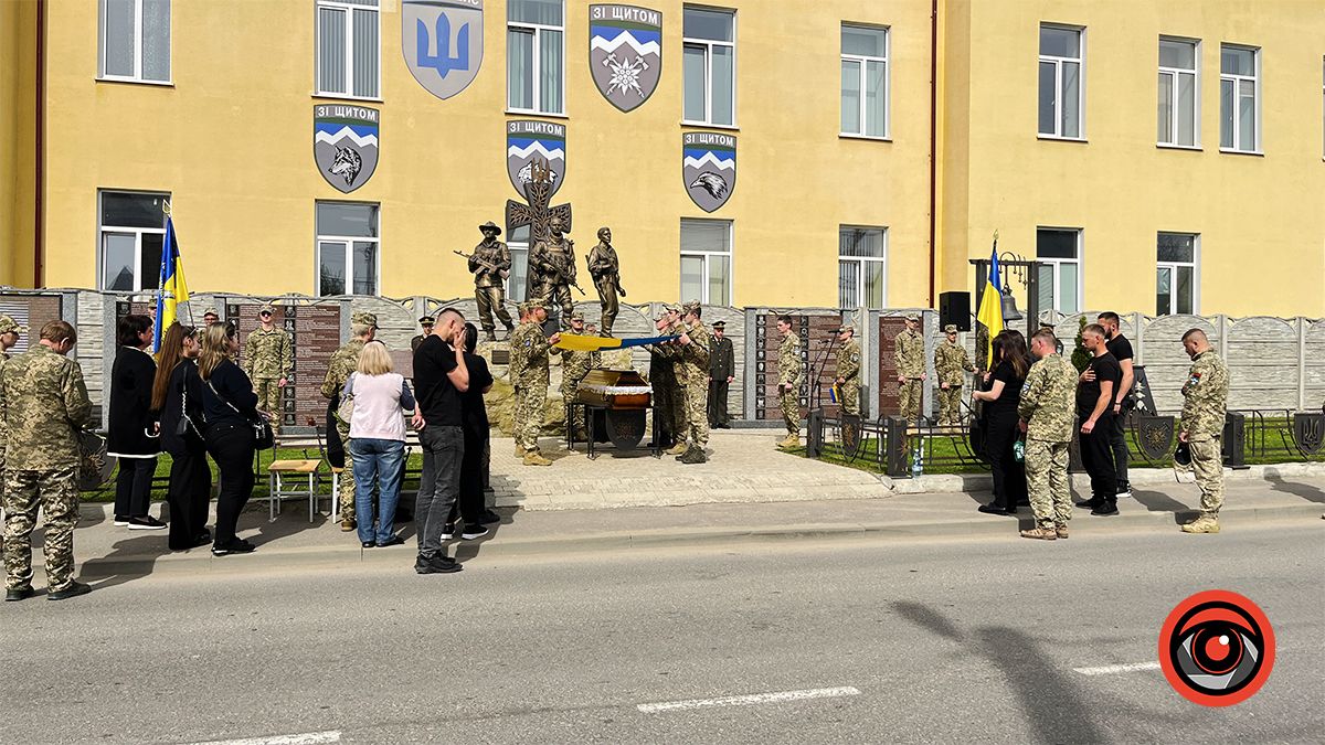 Коломияни віддали шану загиблому Едельвейсу Сергію Лазаруку 4