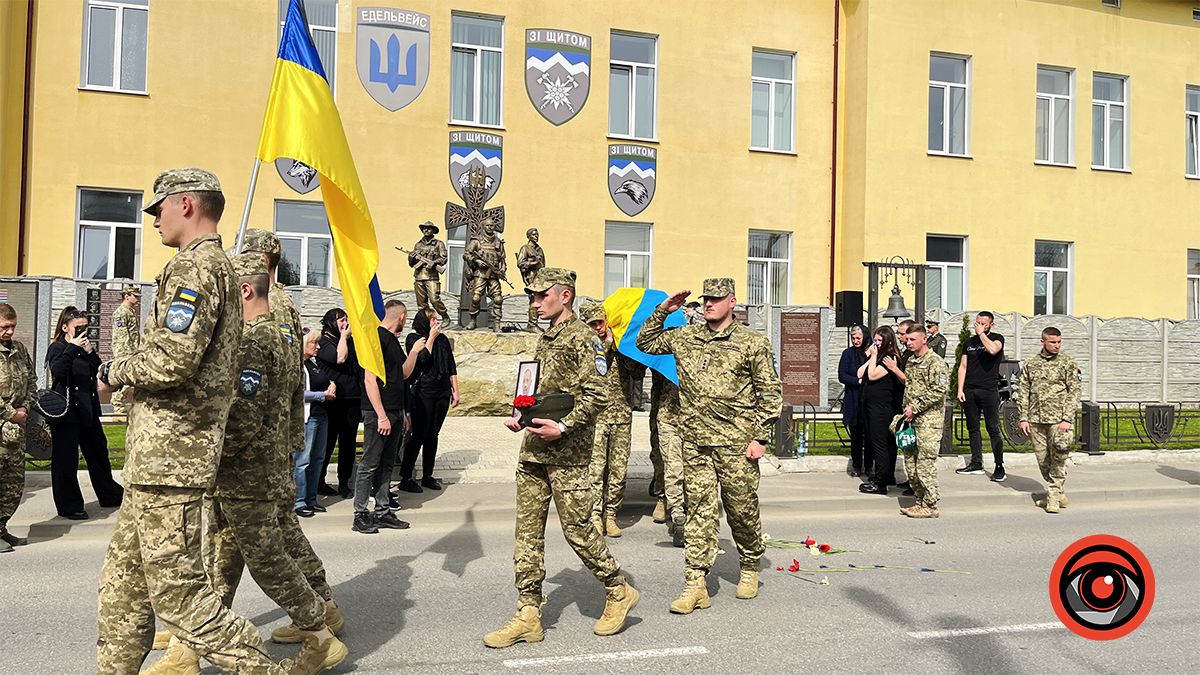 Коломияни віддали шану загиблому Едельвейсу Сергію Лазаруку 7
