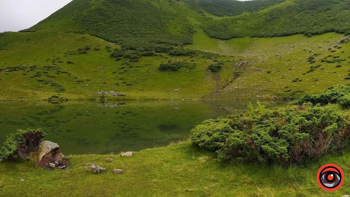 Три гірських озера, що заворожують своєю красою 2