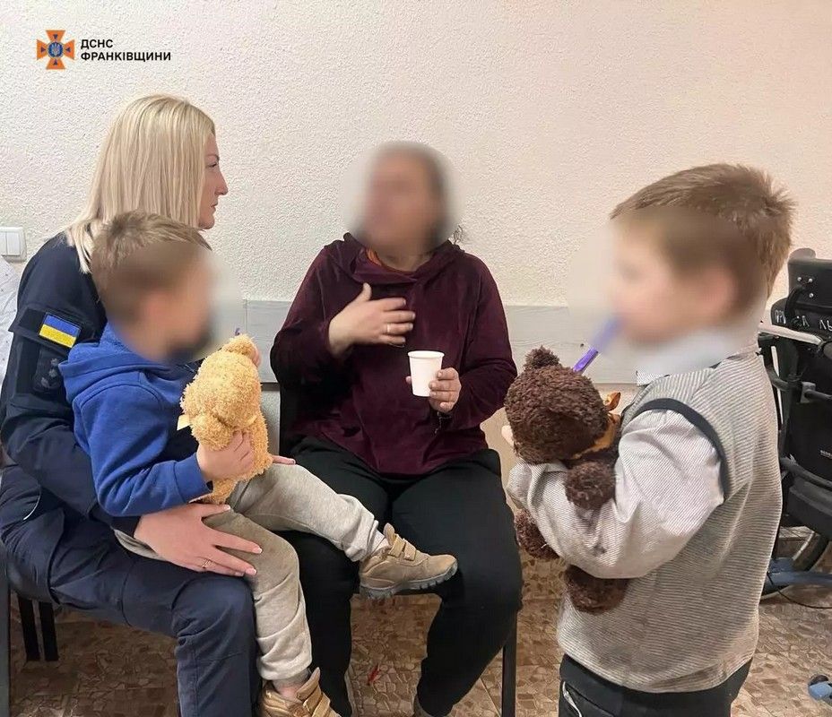 На Прикарпатті з вогню врятували 2-річну дитину 1