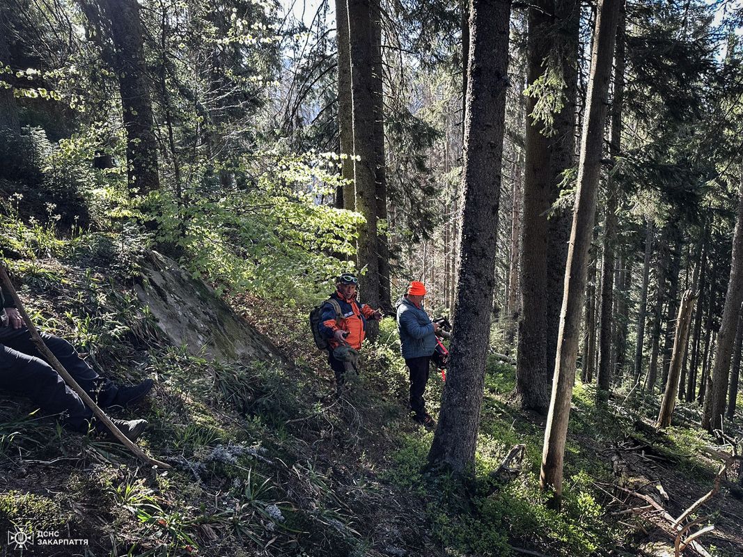 У Карпатах туристи натрапили на тіло чоловіка 1