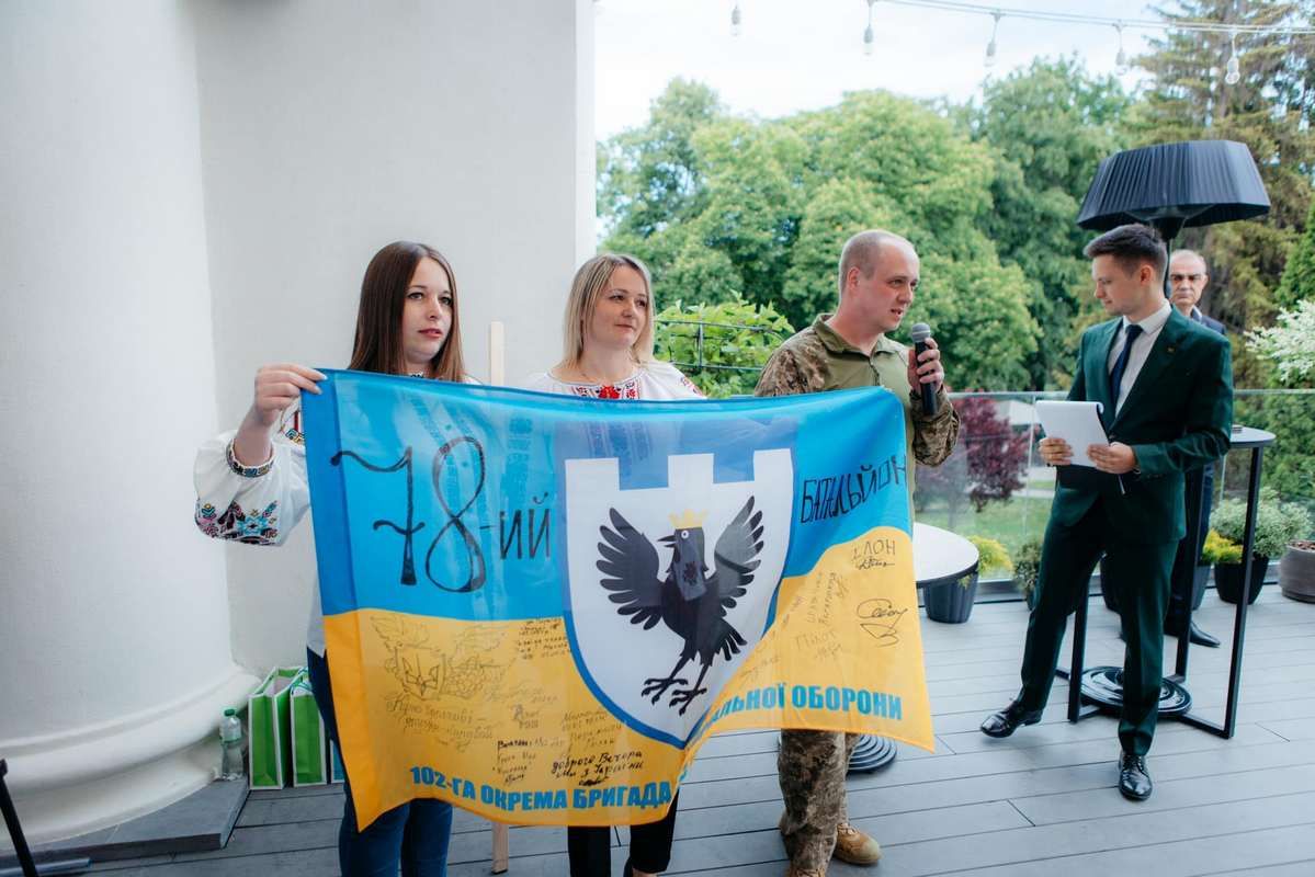 Понад 1 млн грн зібрали на благодійному аукціоні для 109 батальйону 10 ОГШБр "Едельвейс" 3