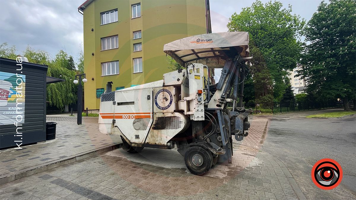 У Коломиї розпочали ямковий ремонт вулиці Хмельницького 6