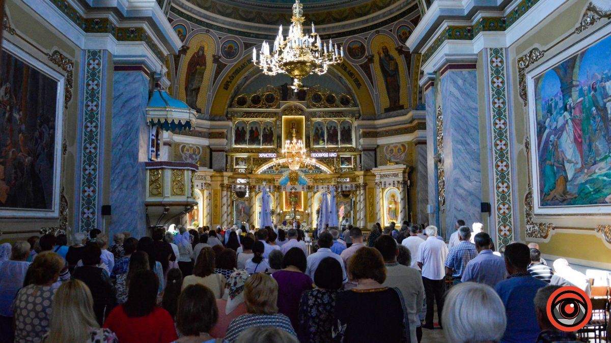 Великодні Літургії у храмах Коломиї. Розклад богослужінь та освячення пасок на 2024 рік
