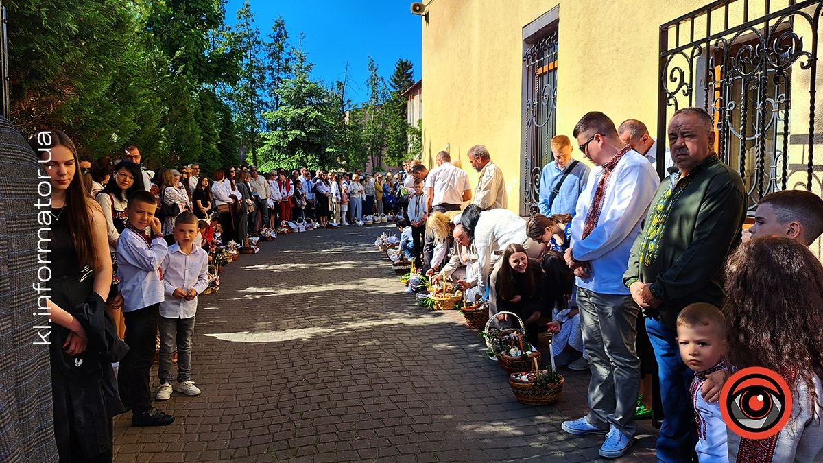 Як освячували паски в Коломиї? Фоторепортаж з храмів міста 6