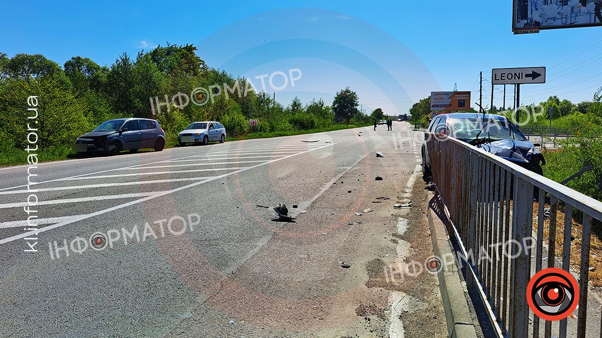 ДТП під Коломиєю: зіткнулись дві автівки 1