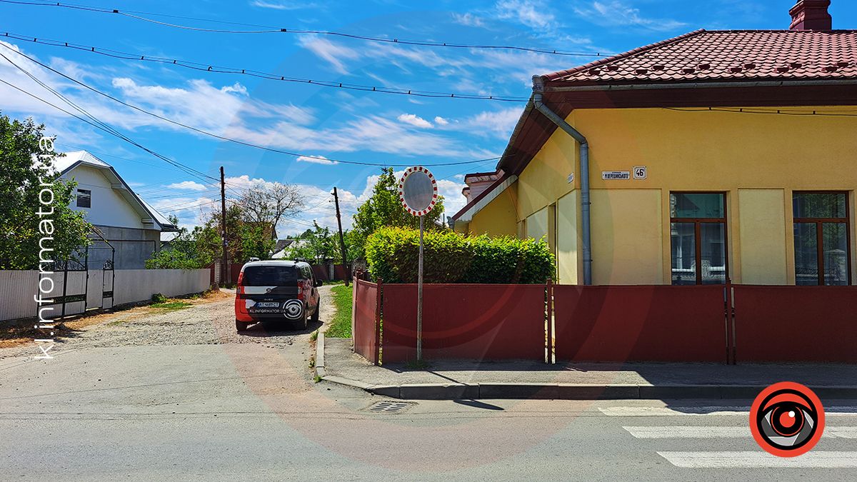 Дзеркало на небезпечному перехресті Верещинського-Старогончарна майже нічого не показує 1