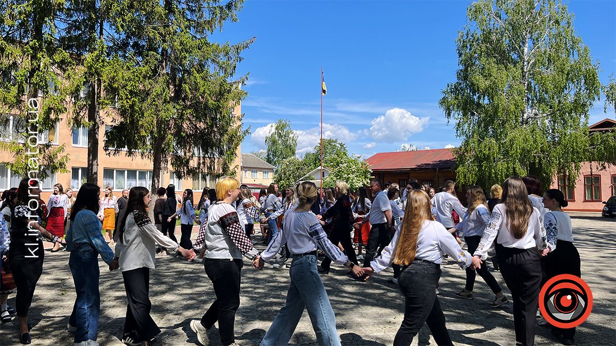 У Коломийському педколеджі пройшов фестиваль гаївок рідного краю 1