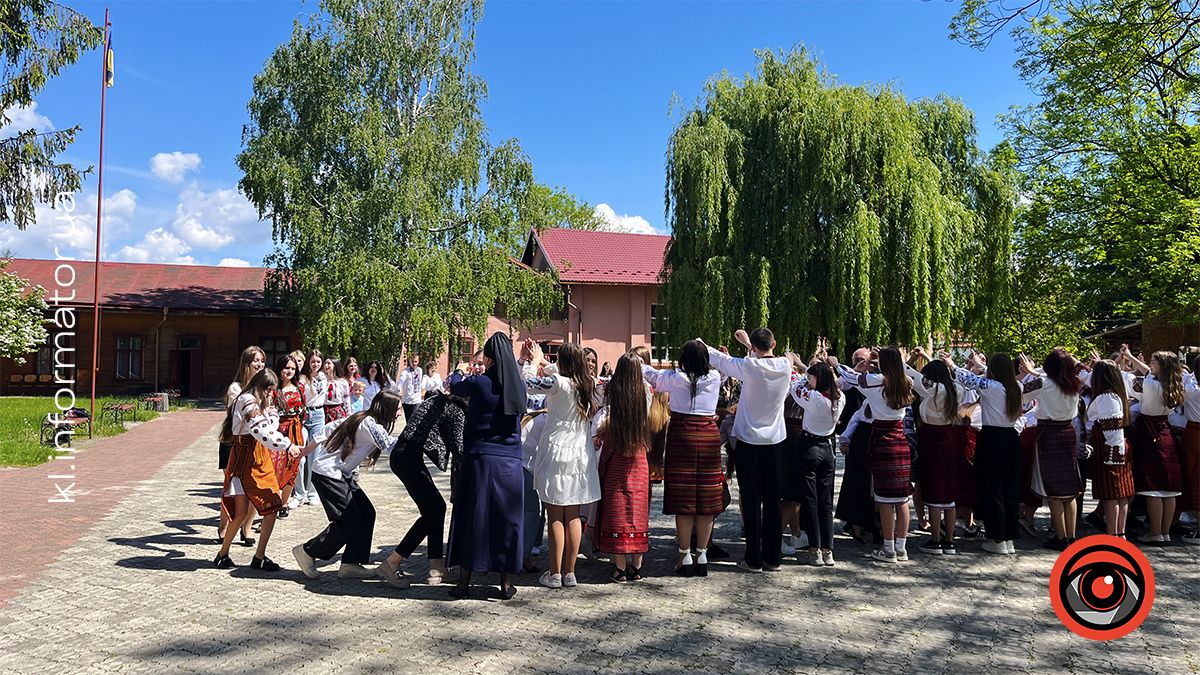 У Коломийському педколеджі пройшов фестиваль гаївок рідного краю 5