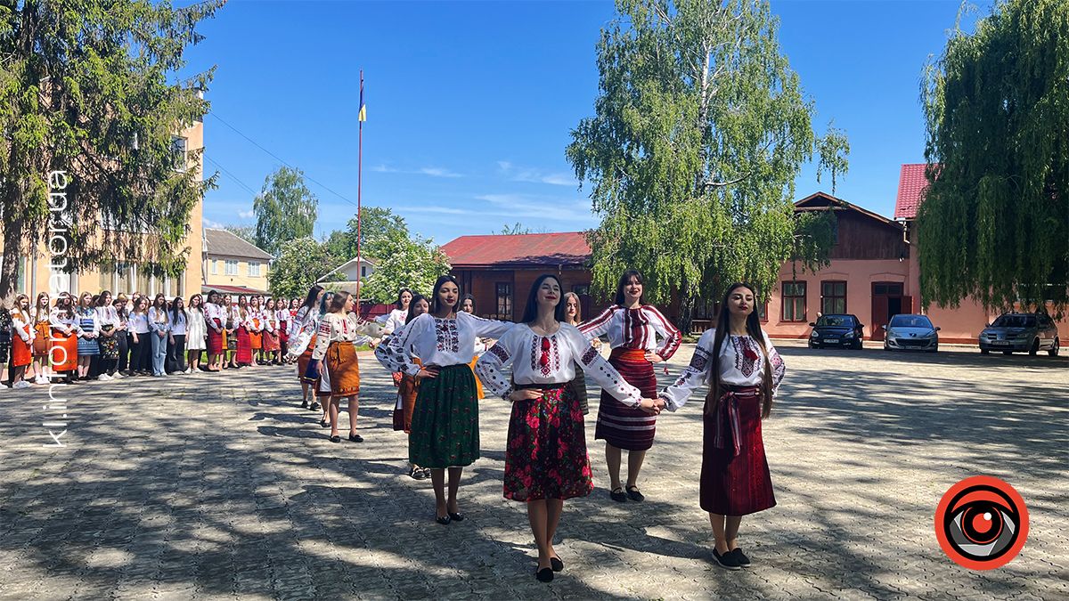 У Коломийському педколеджі пройшов фестиваль гаївок рідного краю 4