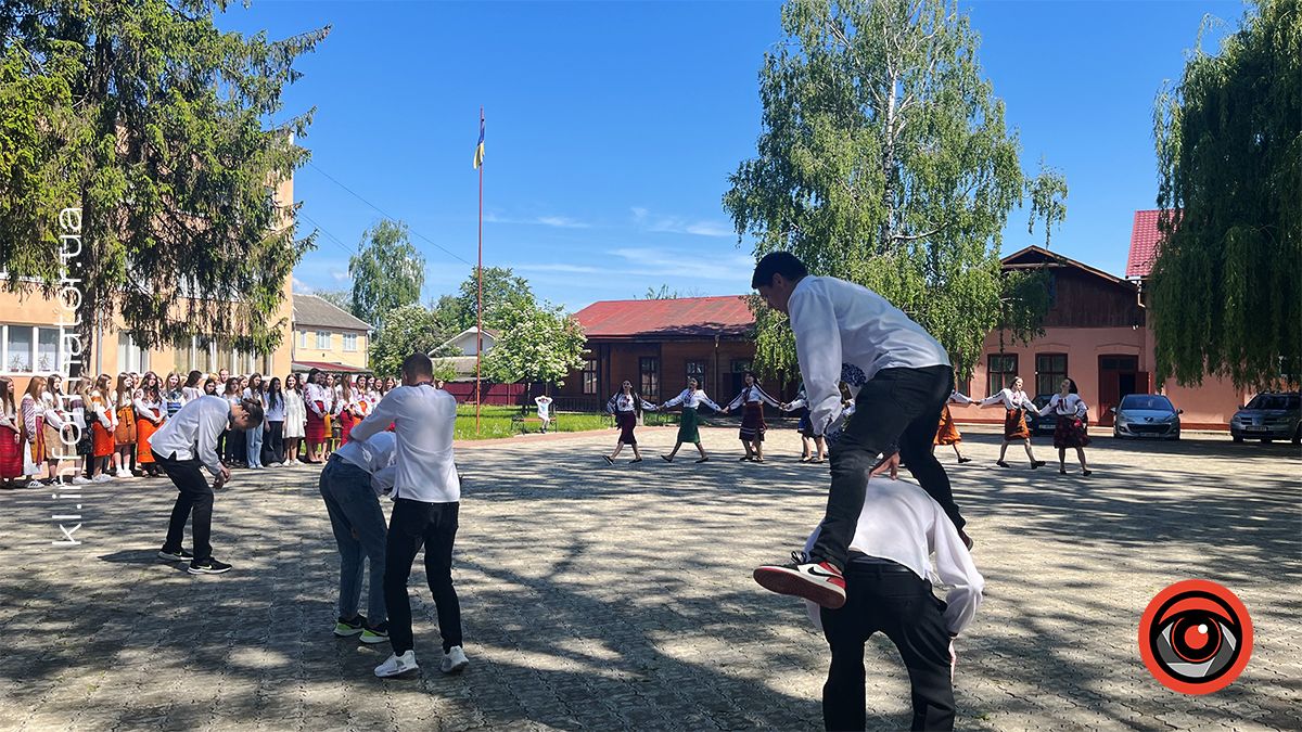 У Коломийському педколеджі пройшов фестиваль гаївок рідного краю 2