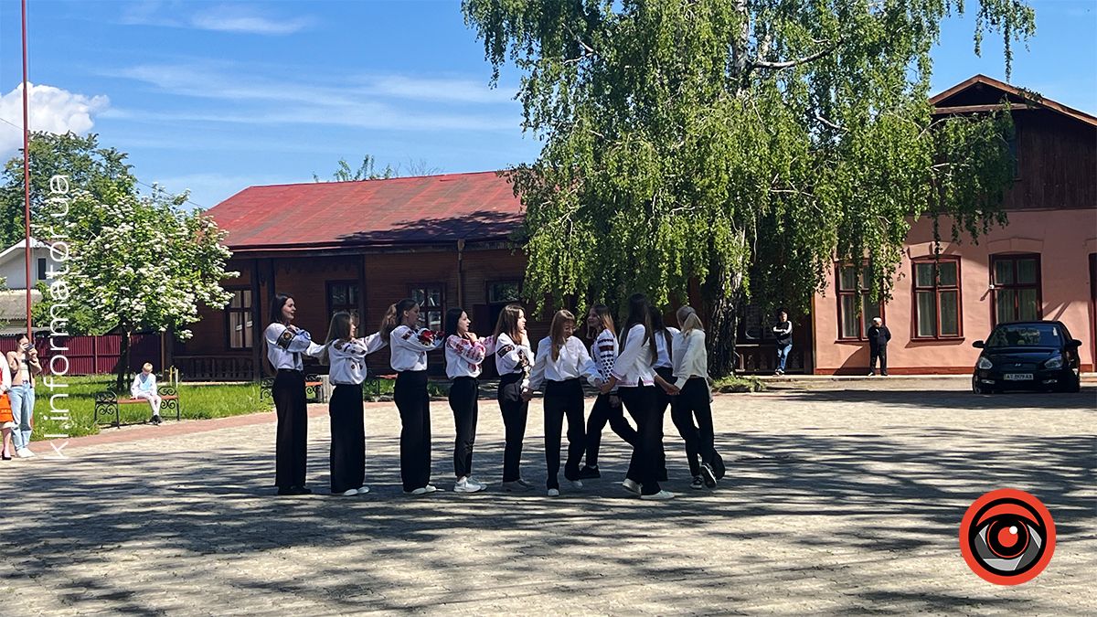 У Коломийському педколеджі пройшов фестиваль гаївок рідного краю 11