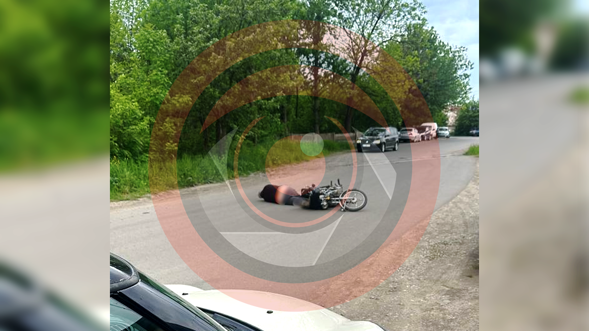 На вулиці Крип'якевича у Коломиї травмувався мотоцикліст 1