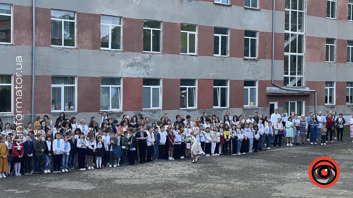 На канікули: останній дзвінок пролунав у Коломийському ліцеї №2 7