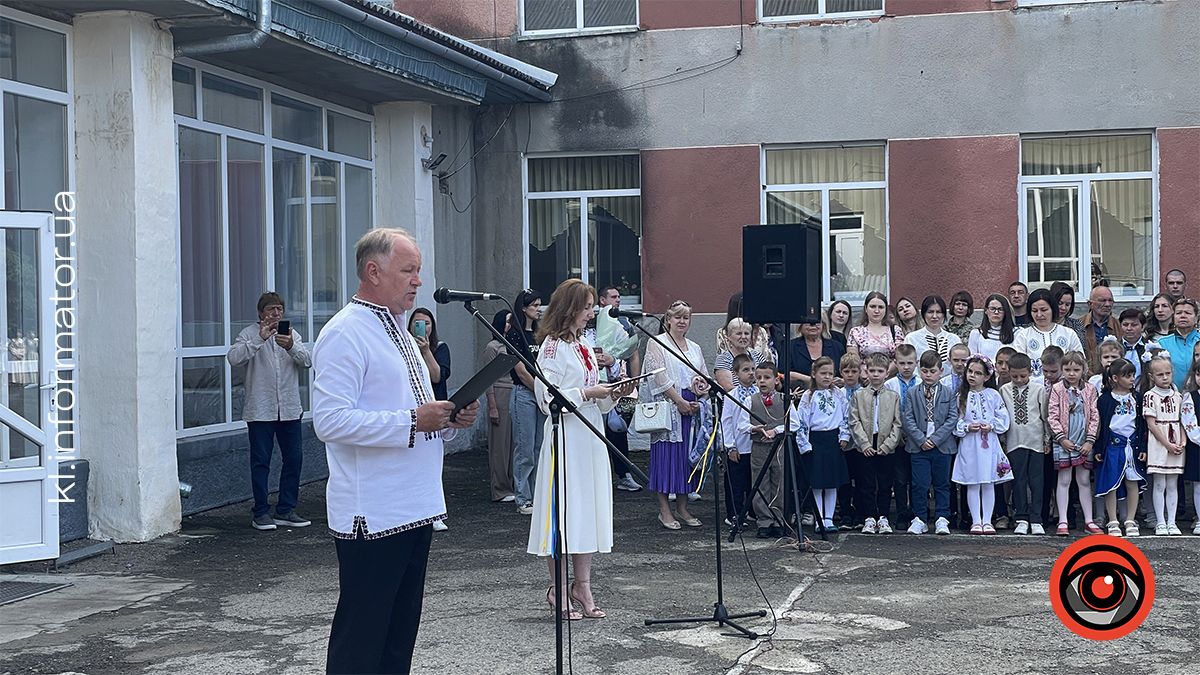 На канікули: останній дзвінок пролунав у Коломийському ліцеї №2 3