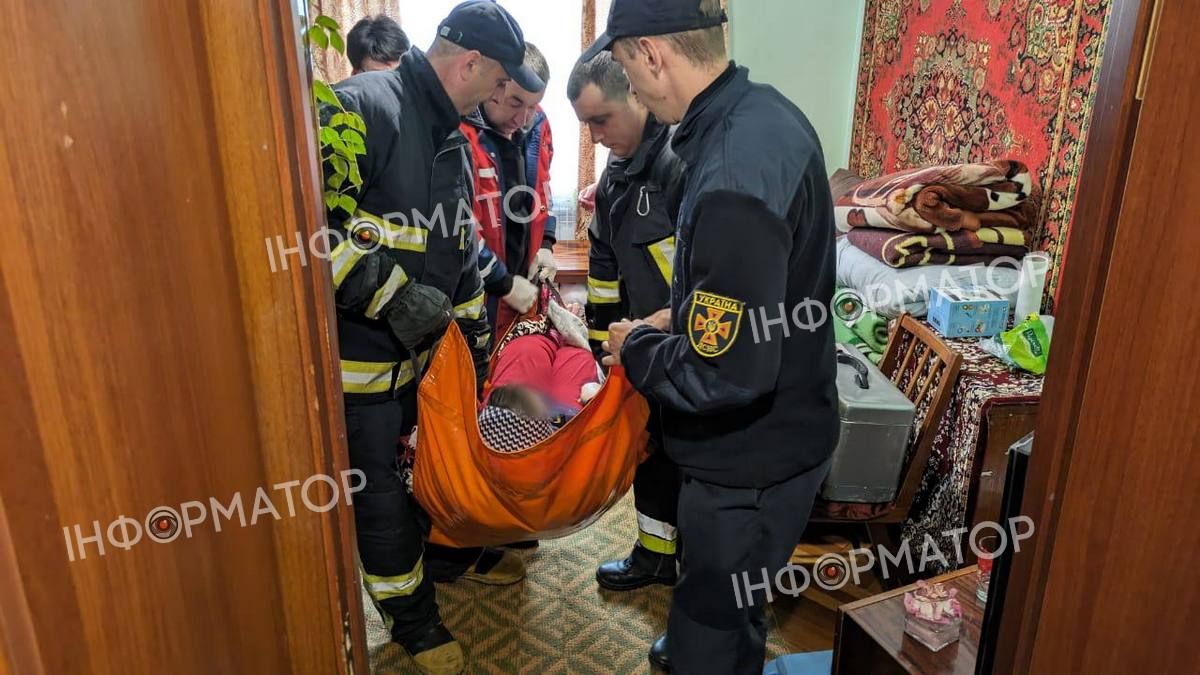 У Коломиї рятувальники допомогли жінці, яка впала і не могла самотужки підвестися 1
