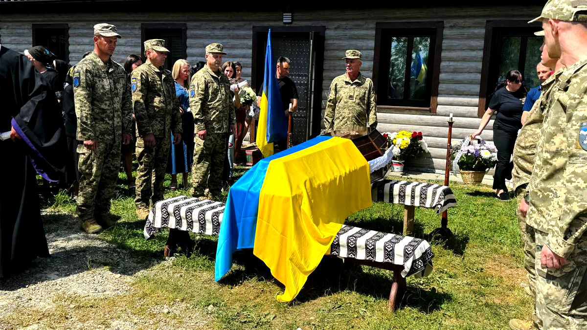 У Печеніжині попрощалися з Едельвейсом Василем Білецьким 2