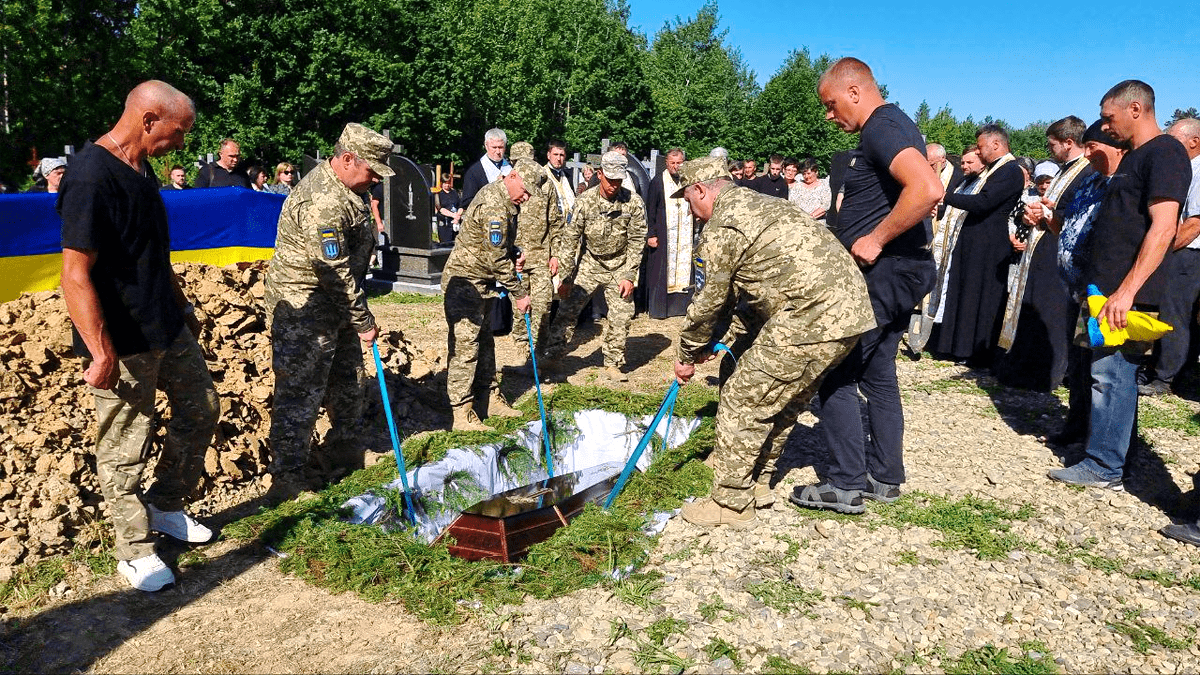У Печеніжині попрощалися з Едельвейсом Василем Білецьким 4