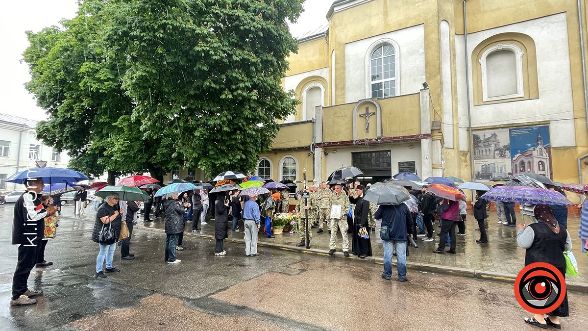 У Коломиї назавжди попрощалися з захисником Ігорем Стахівим 3