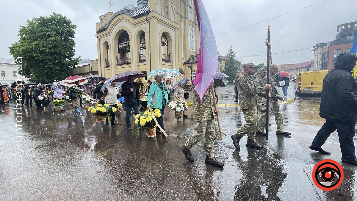 У Коломиї назавжди попрощалися з захисником Ігорем Стахівим 5